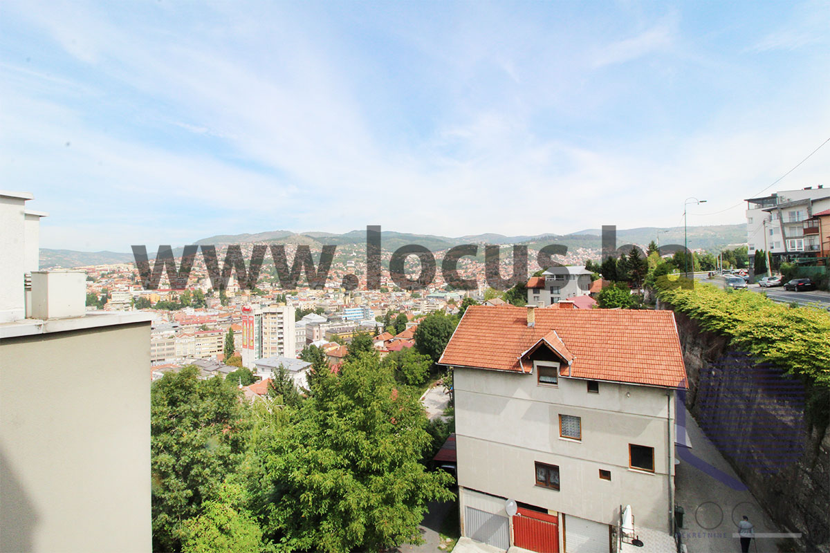 12.Pogled sa balkona.jpg